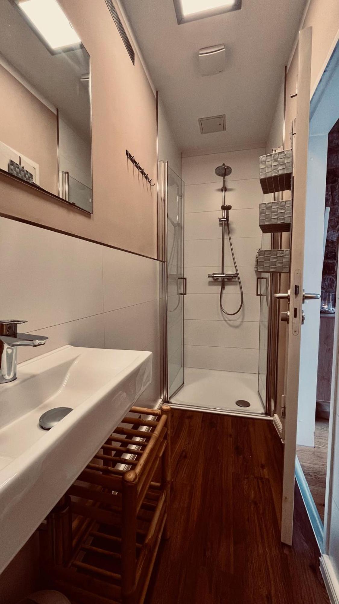סארברוקן Apartment Am Schloss - Flair מראה חיצוני תמונה